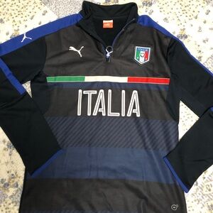 Italia warm up top